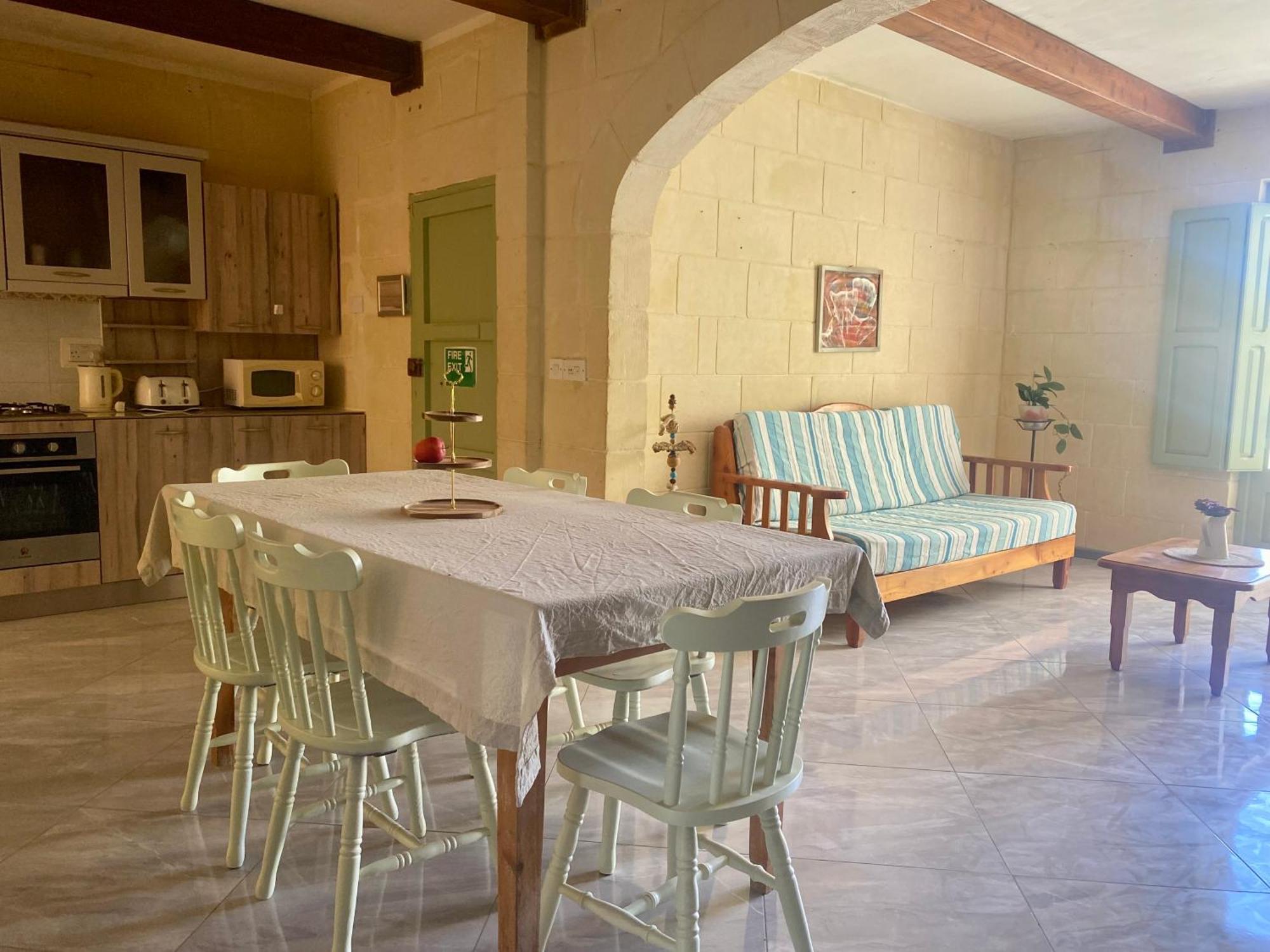 Mystic Flower B&B Birbuba Ngoại thất bức ảnh