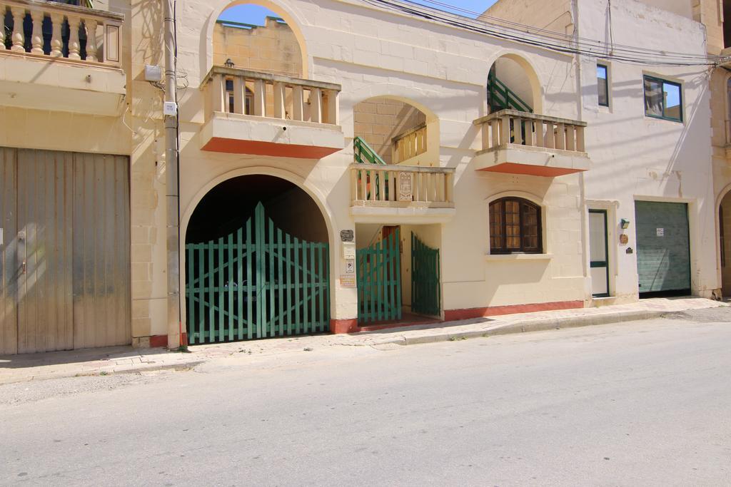 Mystic Flower B&B Birbuba Ngoại thất bức ảnh