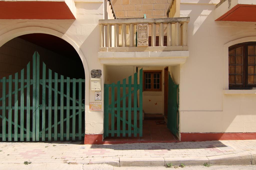 Mystic Flower B&B Birbuba Ngoại thất bức ảnh